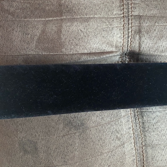 Open Circle 22"Necklace with Cubic Zirconia w/Box - Picture 6 of 9